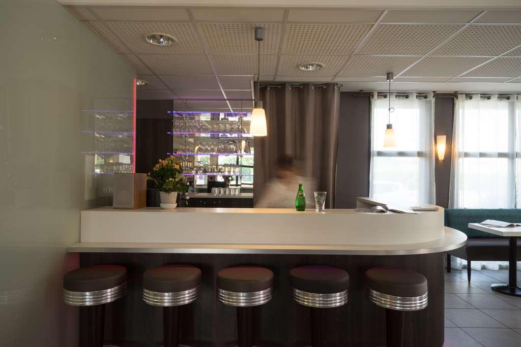 The Originals City, Hotel Novella Premium, Nantes Est Каркефу Ресторан фото